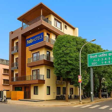 Fabhotel F9 Sector 19 Noida Exteriér fotografie