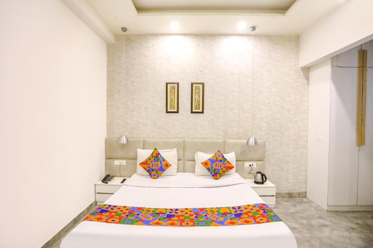 Fabhotel F9 Sector 19 Noida Exteriér fotografie