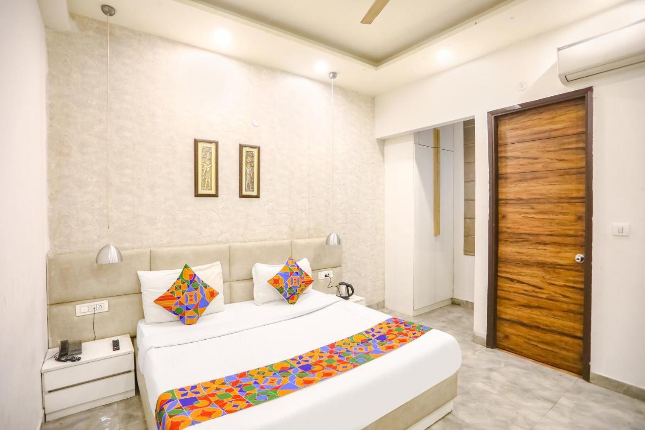 Fabhotel F9 Sector 19 Noida Exteriér fotografie