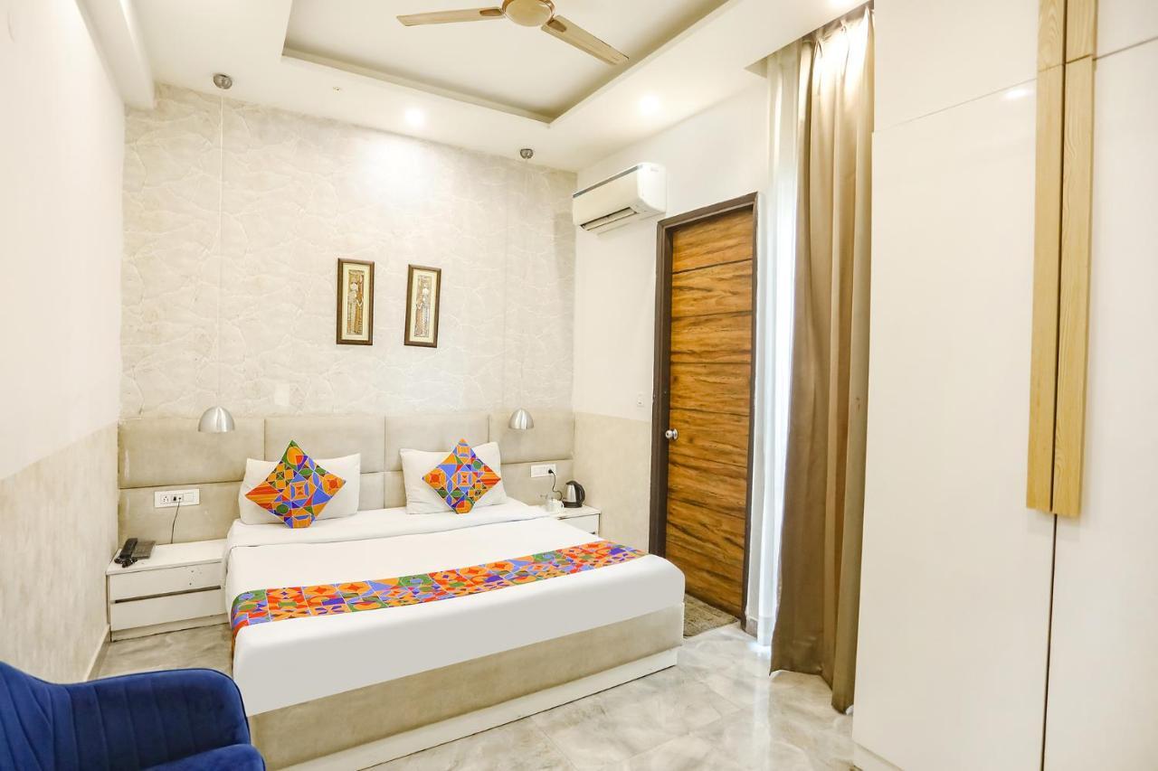 Fabhotel F9 Sector 19 Noida Exteriér fotografie