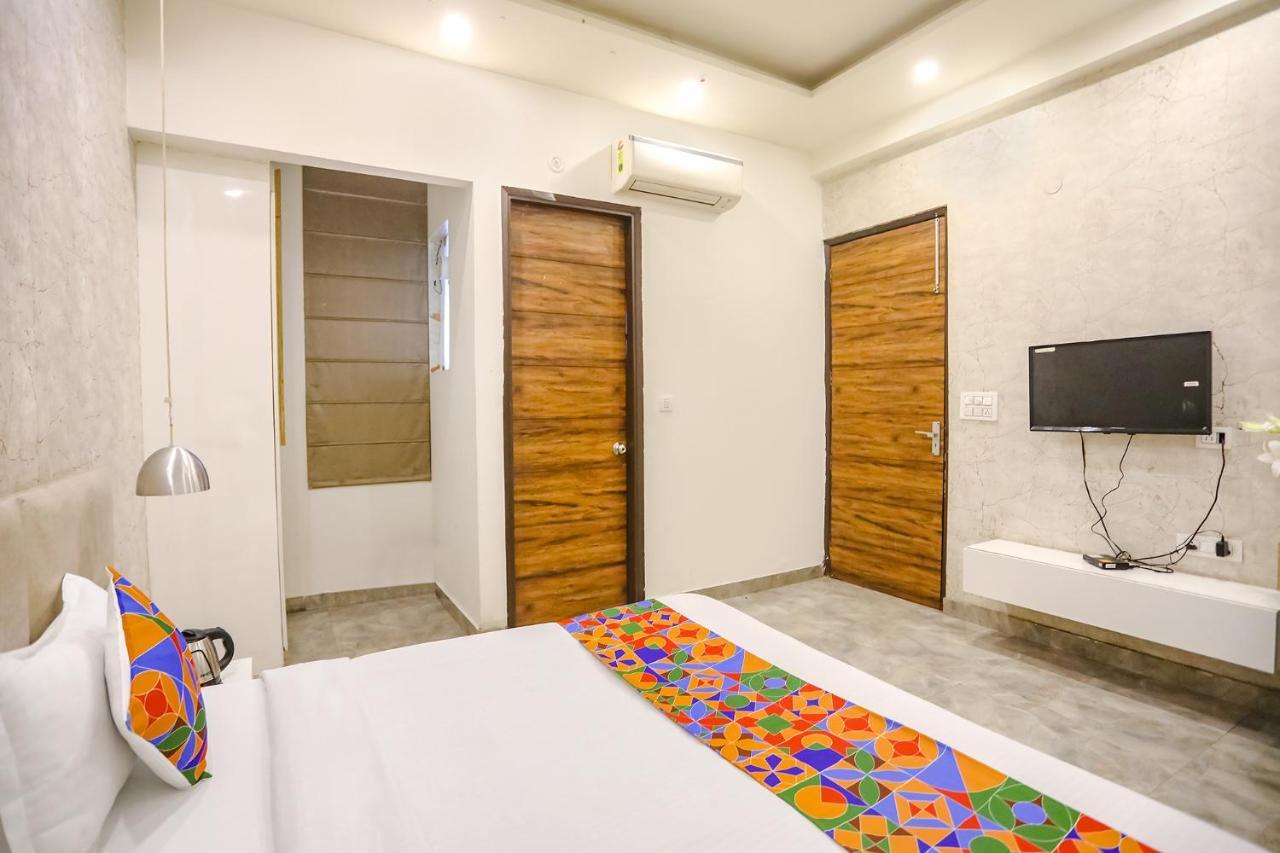 Fabhotel F9 Sector 19 Noida Exteriér fotografie